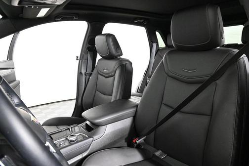 2025 Cadillac XT5 Sport