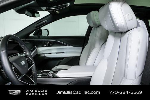 2024 Cadillac LYRIQ Sport