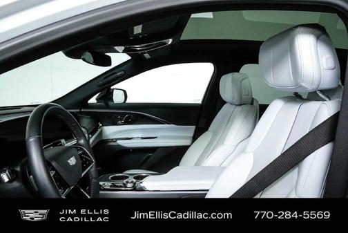 Crystal White Tri-Coat 2024 Cadillac LYRIQ Sport