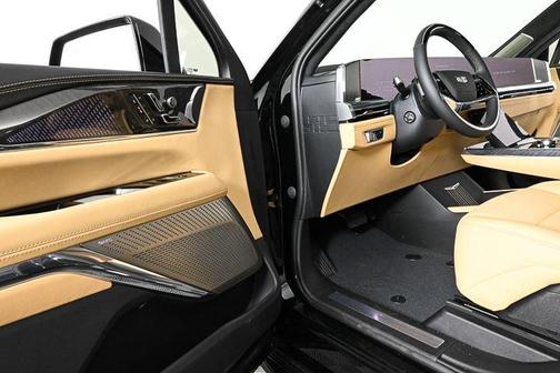 2025 Cadillac Escalade IQ 2