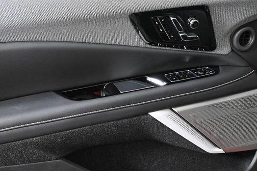2025 Cadillac OPTIQ Luxury