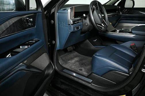 2025 Cadillac Escalade IQ Luxury