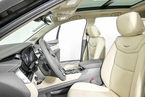 2025 Cadillac XT6 Premium Luxury FWD