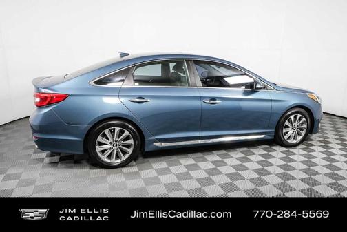 Nouveau Blue 2017 Hyundai SONATA Sport