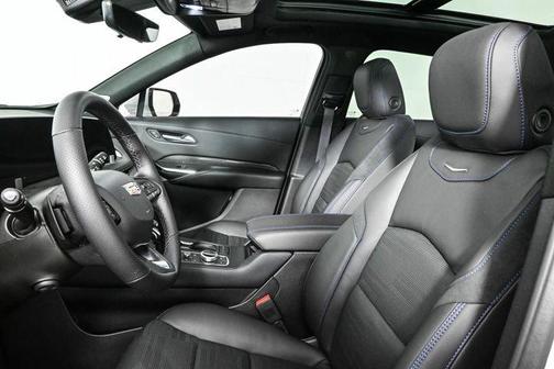 2025 Cadillac XT4 Sport