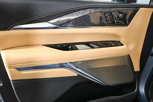 2025 Cadillac Escalade IQ 2