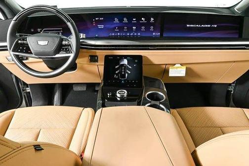2025 Cadillac Escalade IQ Sport 2