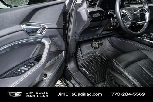 2021 Audi e-tron Premium