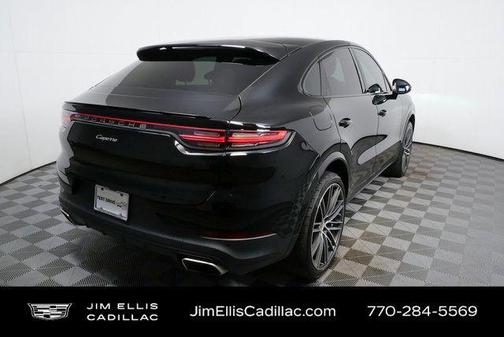2022 Porsche Cayenne AWD