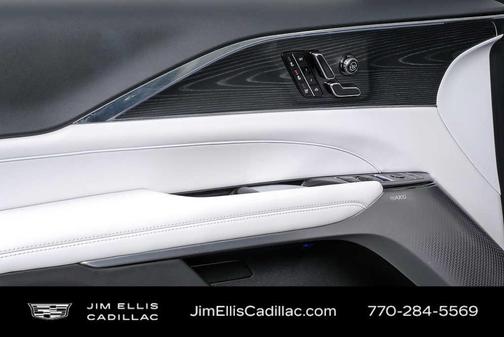 2024 Cadillac LYRIQ Sport