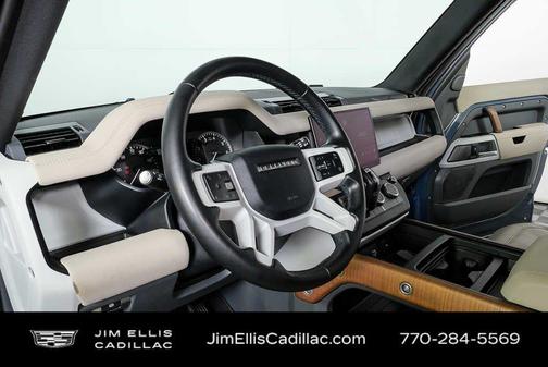 2023 Land Rover Defender 110 SE