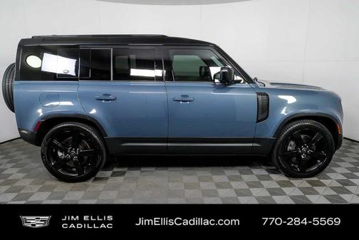 2023 Land Rover Defender 110 SE