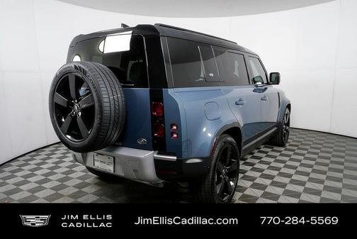 2023 Land Rover Defender 110 SE