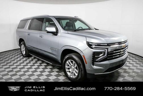 2025 Chevrolet Suburban LT