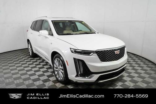Crystal White Tri-Coat 2025 Cadillac XT6 Premium Luxury FWD