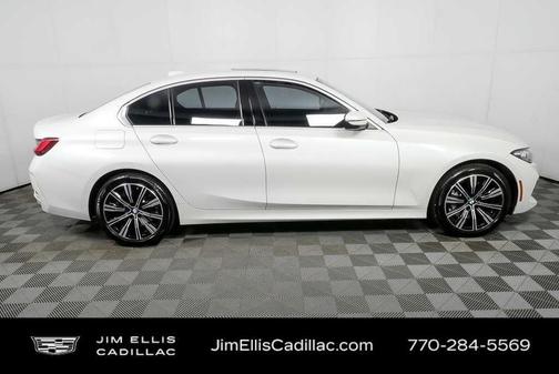 Mineral White Metallic 2025 BMW 330 i xDrive