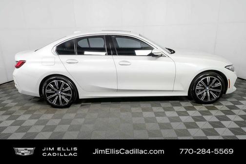 Mineral White Metallic 2025 BMW 330 i xDrive