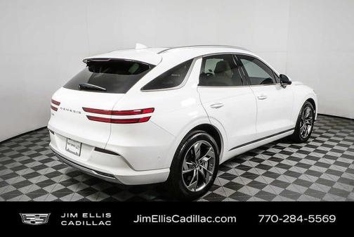 Uyuni White 2025 Genesis Electrified GV70 Advanced