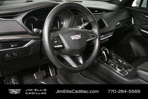 2022 Cadillac XT4 Sport