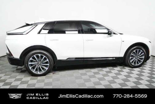 Crystal White Tri-Coat 2024 Cadillac LYRIQ Sport