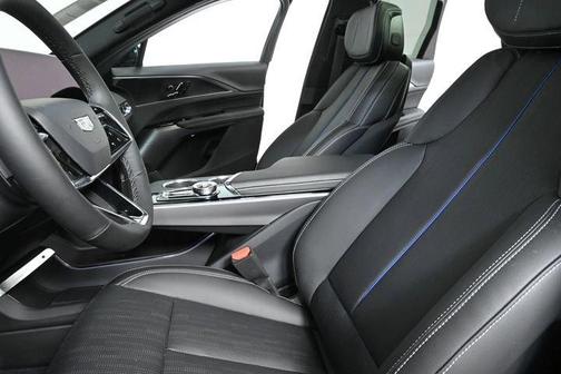 2025 Cadillac LYRIQ Luxury