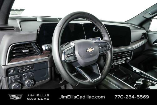 2025 Chevrolet Suburban LT