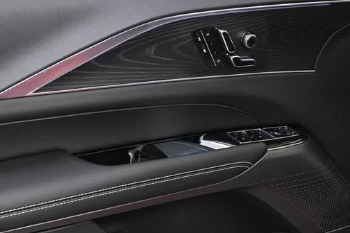 2025 Cadillac LYRIQ Sport