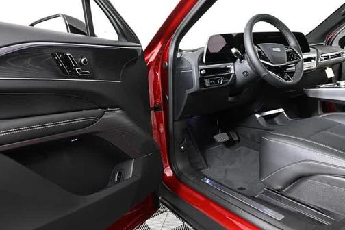 2025 Cadillac LYRIQ Sport