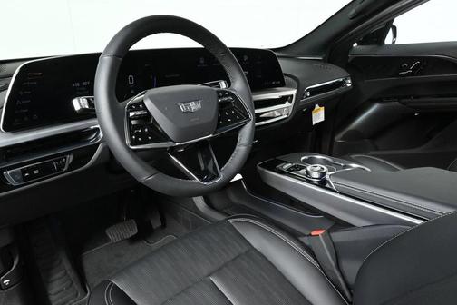 2025 Cadillac LYRIQ Sport