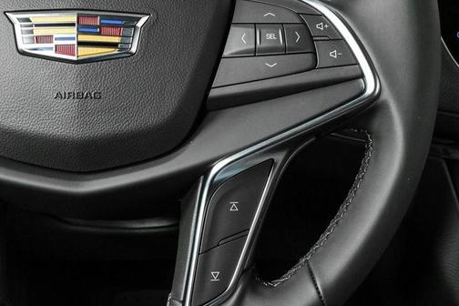 2025 Cadillac XT5 Luxury