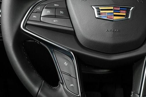 2025 Cadillac XT5 Luxury