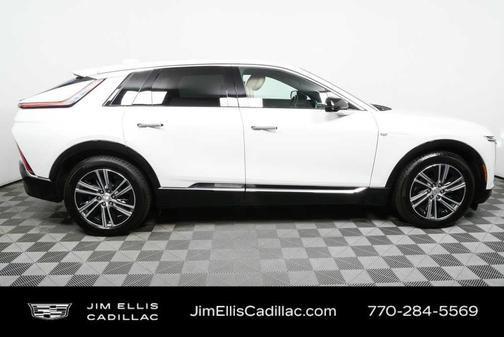Crystal White Tri-Coat 2024 Cadillac LYRIQ Luxury