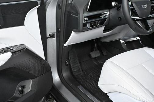 2025 Cadillac LYRIQ Luxury
