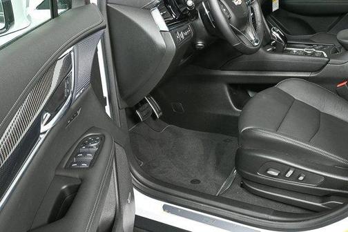 2025 Cadillac XT6 Sport AWD