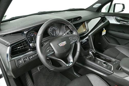 2025 Cadillac XT6 Sport AWD