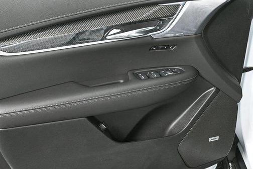 2025 Cadillac XT6 Sport AWD