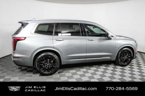 Silver Metallic 2023 Cadillac XT6 Luxury FWD