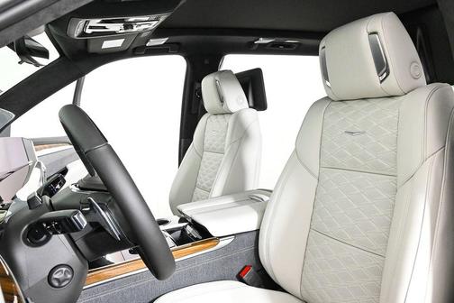 2025 Cadillac Escalade ESV Sport Platinum