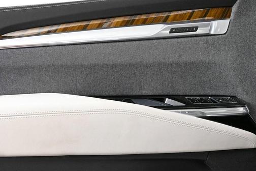 2025 Cadillac Escalade ESV Sport Platinum