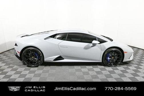 2022 Lamborghini Huracan EVO Base