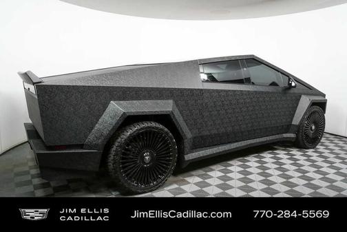 2024 Tesla Cybertruck Cyberbeast