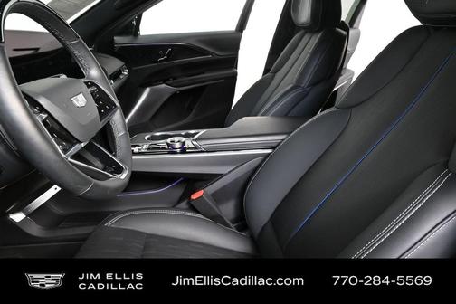 2024 Cadillac LYRIQ Sport