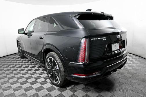 2025 Cadillac Escalade IQ SPORT 2