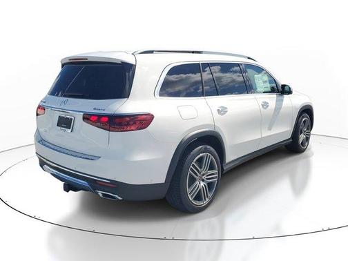 2025 Mercedes-Benz GLS 450 4MATIC