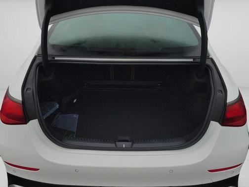 Polar White 2027 Mercedes-Benz E-Class 350
