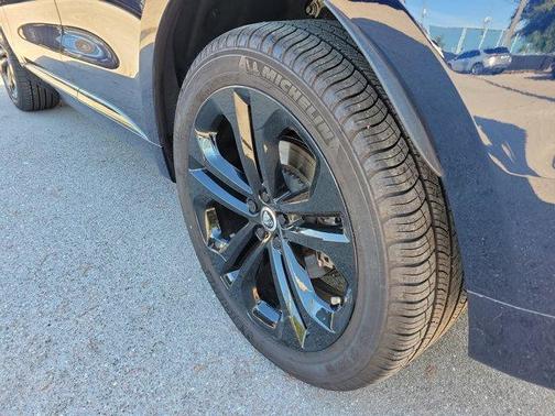 2024 Jaguar F-PACE P400 R-Dynamic S