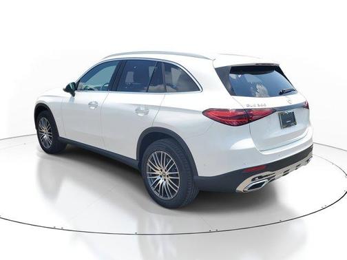 2025 Mercedes-Benz GLC 300 Base