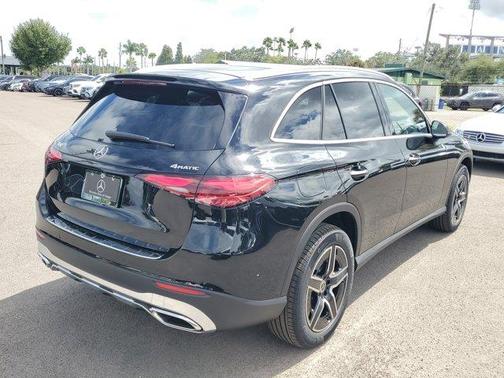 2026 Mercedes-Benz GLC 300 Base 4MATIC