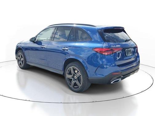 2025 Mercedes-Benz GLC 300 Base