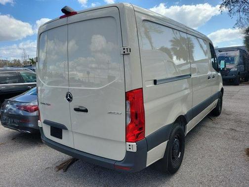 2025 Mercedes-Benz Sprinter 2500 144 WB